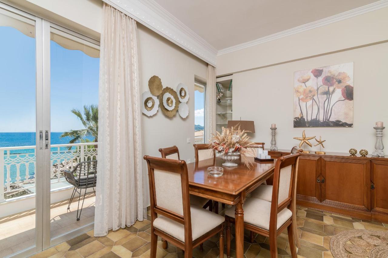Mare Nostrum Seafront Apartment, By Zantewize Apartmán